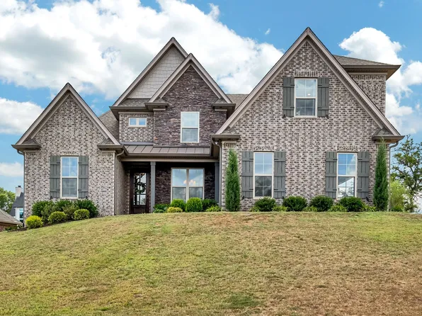 967 Luxborough Dr, Hendersonville, TN 37075