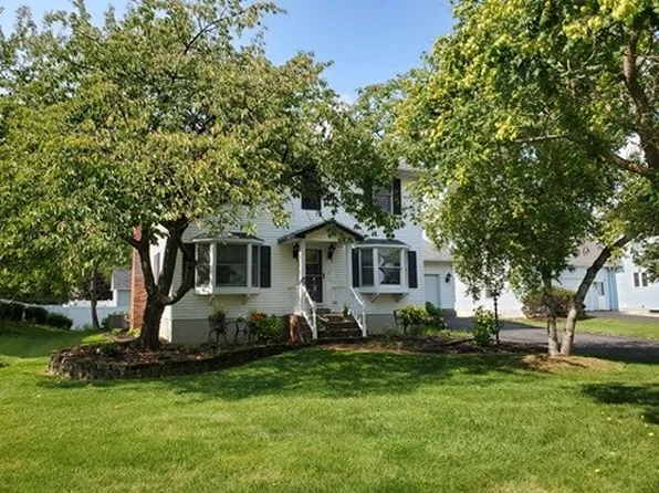 134 Kennedy St, Canandaigua, NY 14424