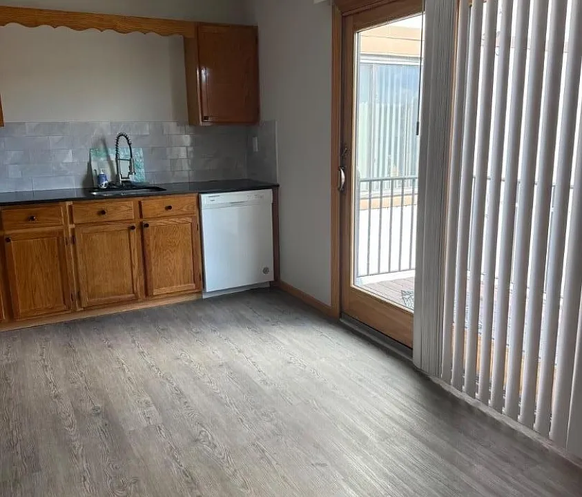 10182 Dell Pl