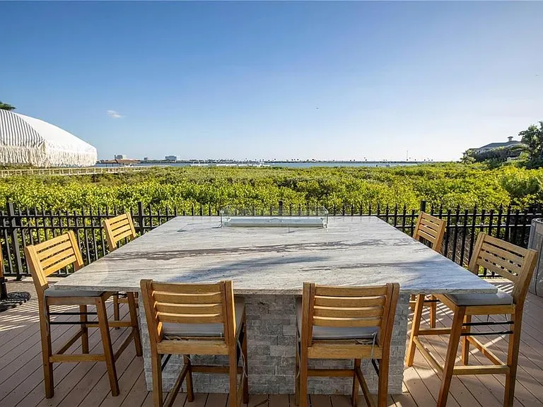 4133 Causeway Vista Dr — Photo 44
