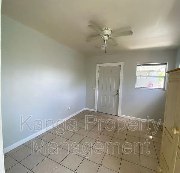 1497 W 34th St #3B — Photo 4