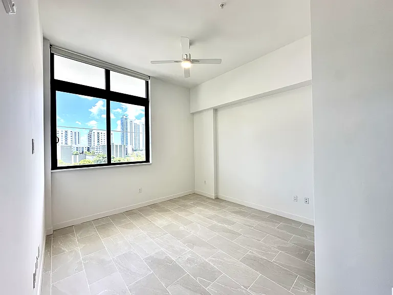 161 NE 23rd St #B1 — Photo 10
