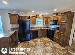 16 Daisy Ln, Weedsport, NY 13166
