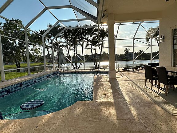 4th image of 11750 Osprey Pointe Cir