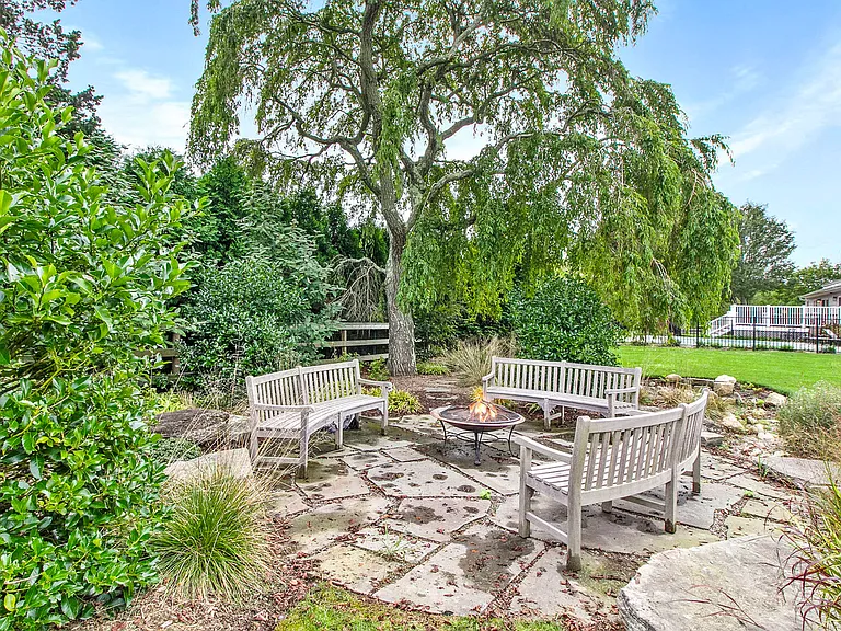 26 Long Springs Rd — Photo 23