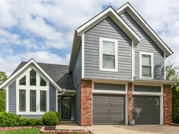 4732 Roundtree Ct, Shawnee, KS 66226