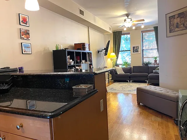 416 Monroe St #1R — Photo 7