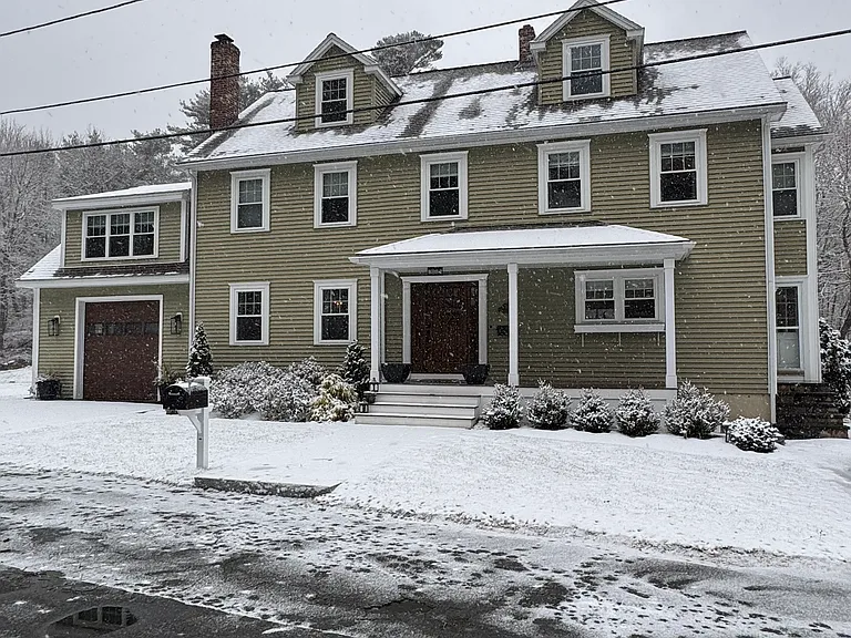 11 Rezza Rd — Photo 88