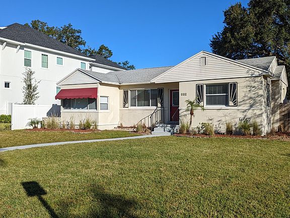 2nd image of 441 37th Ave NE