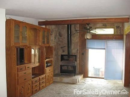 Addition in 1983
						:
						Addition with family room, large master suite with bath and sunroom/jet tub