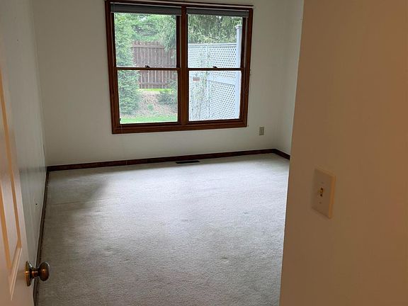 4th image of 48 Shaker Run Rd #B
