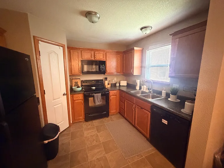 1620 NW Garrett Dr — Photo 13