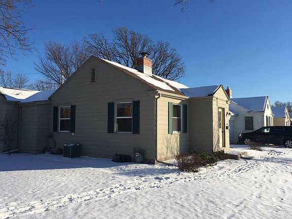 4th image of 2203 Plymouth Ln
