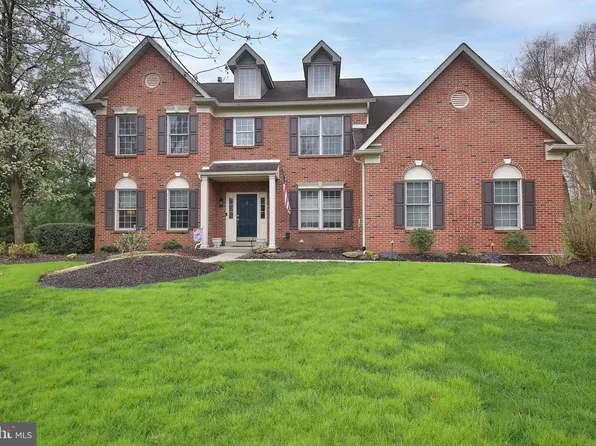 3837 Charter Club Dr, Doylestown, PA 18902