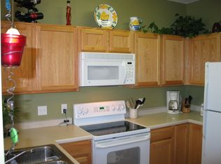 17644 Hackberry Ct, Eden Prairie, MN 55347