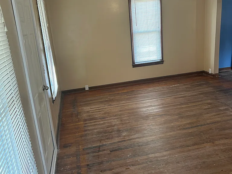 220 N Main St — Photo 5