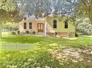 16 N North Hill Drive Dr, Carriere, MS 39426