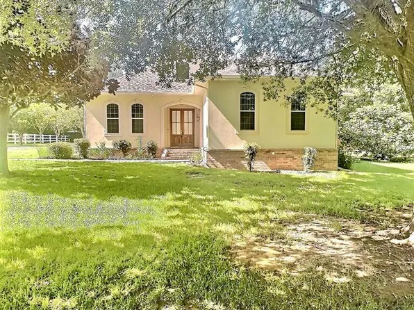 16 N North Hill Drive Dr, Carriere, MS 39426