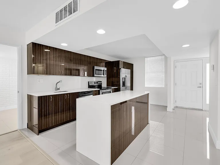2768 Carambola Cir S #501 — Photo 6
