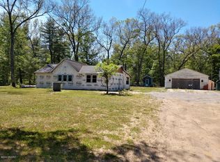 6115 Holton Duck Lake Rd, Twin Lake, MI 49457