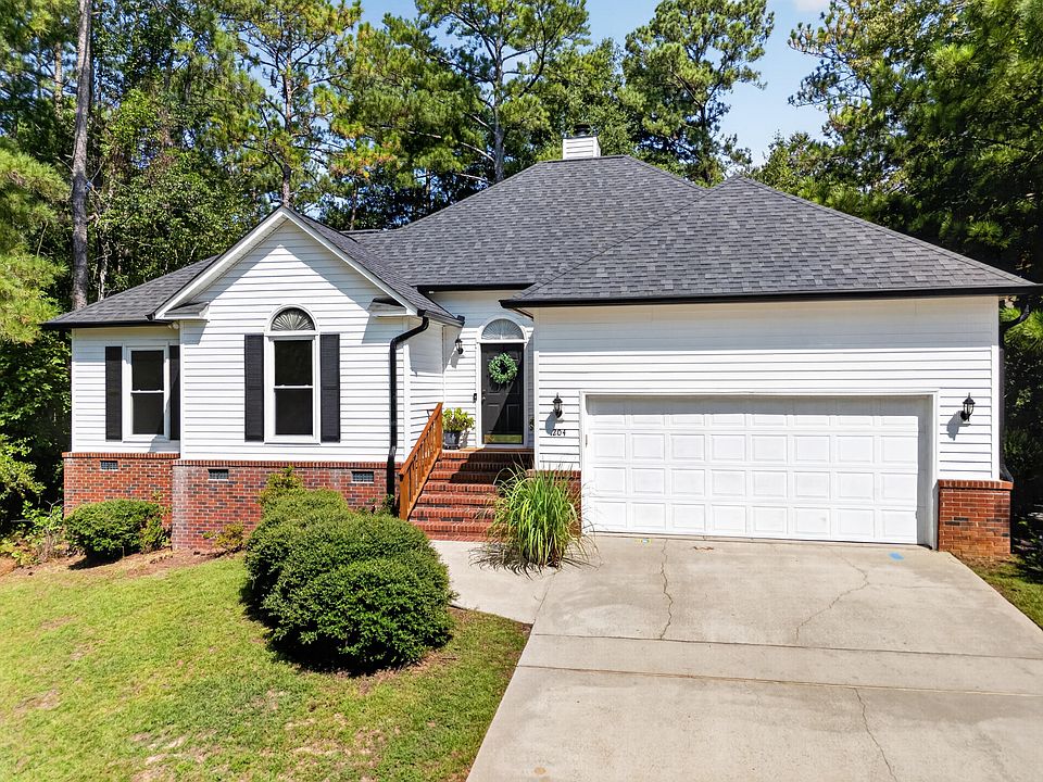 1st image of 204 Buck Point Ct