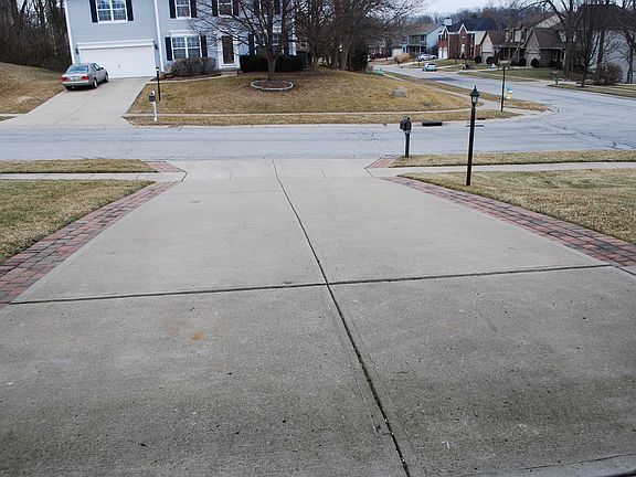 3rd image of 3825 W Sudbury Ct