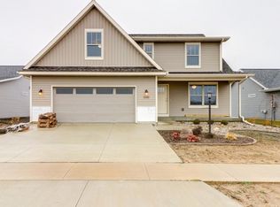 1703 E Horizon Ln, Urbana, IL 61802
