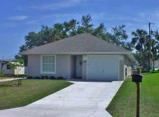 209 13th St SW, Vero Beach, FL 32962