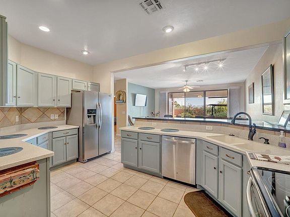 4th image of 1236 N Laramie Ln