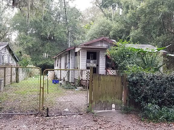2nd image of 1731 Wright Ave