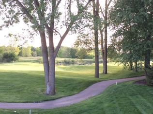 5140 Hawk Hollow Dr E, Bath, MI 48808