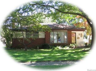 23006 Frederick Ave, Farmington, MI 48336