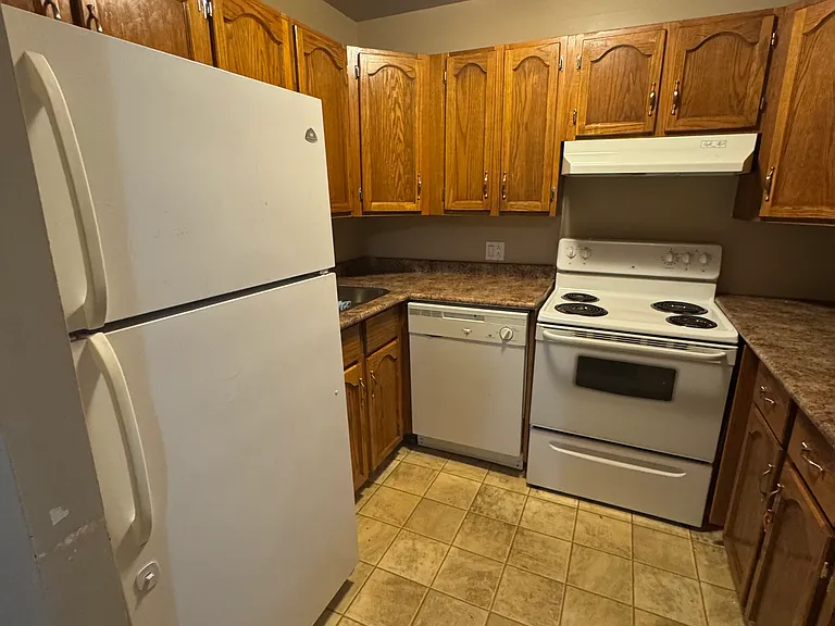 100 Scotswood Dr #19 — Photo 7