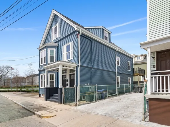 14 Harbor View St #1, Dorchester, MA 02125
