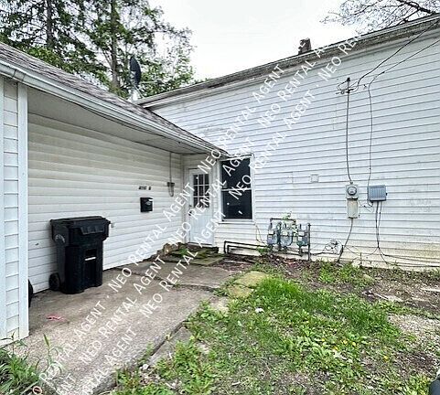 3rd image of 416 East Ave #A