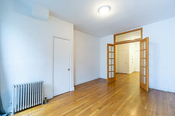 Rented by Compass | media 9