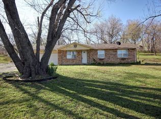 13588 E Crestview Rd, Claremore, OK 74019