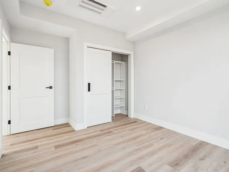 Triad Apartments: Brand New near Drexel & Penn — Photo 41