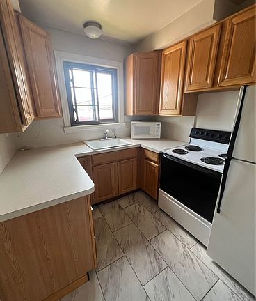 4th image of 1439 S Telegraph Rd APT 10