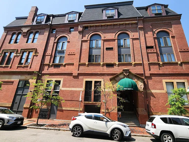 9 Appleton St #403 — Photo 12