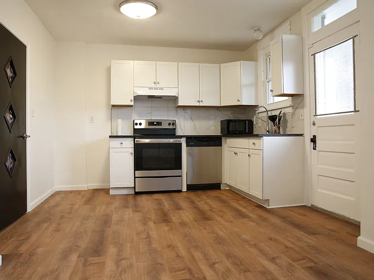 3374 Dawson St — Photo 6