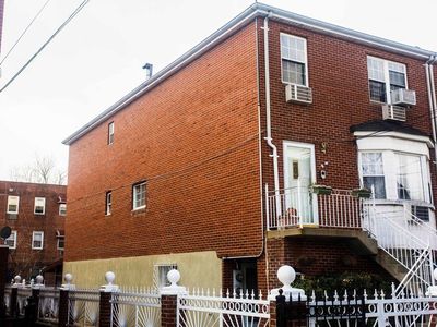 1040 E 86th St, Brooklyn, NY, 11236