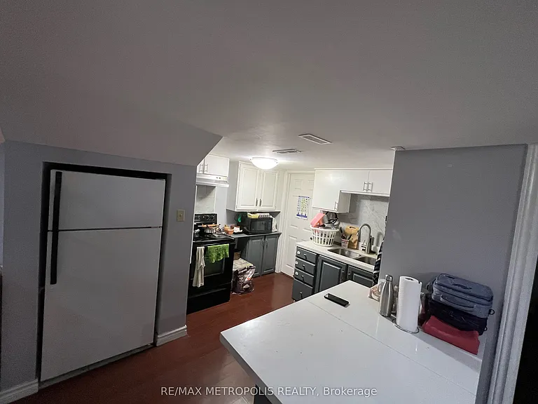 5884 Chorley Pl #BASEMENT — Photo 8