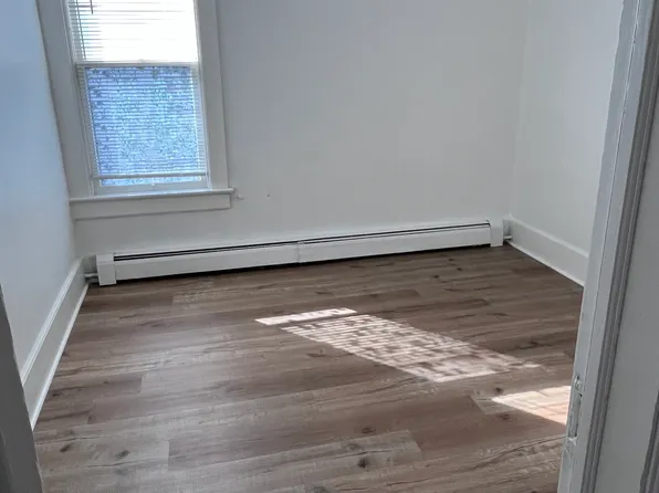43 Bunn St Unit 1, Amsterdam, NY 12010