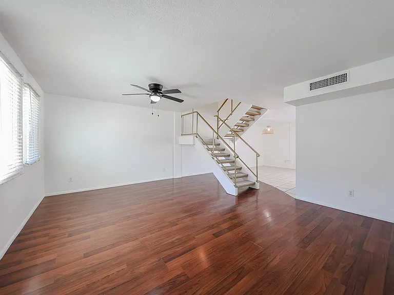 4028 N Granite Reef Rd — Photo 5