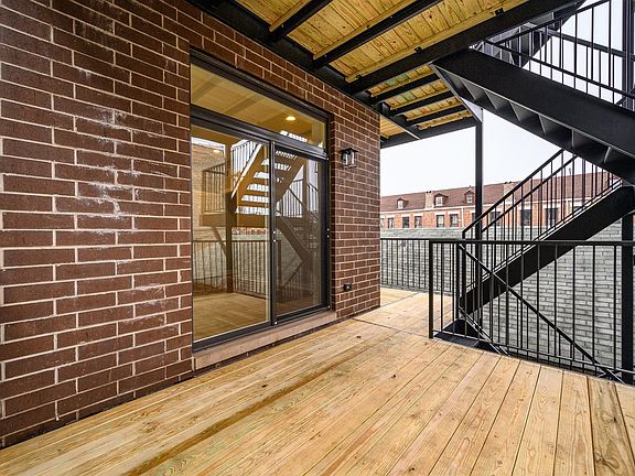 2nd image of 1707 N Kedzie Ave #2