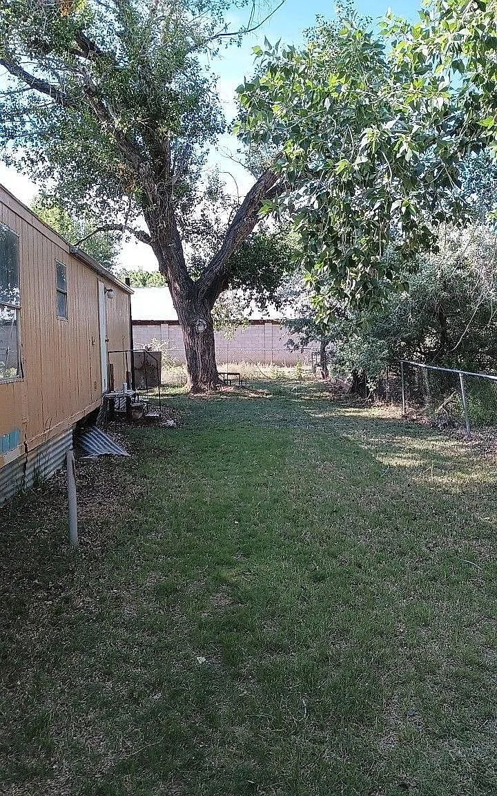 3 bed, 1120 sqft, $1,200 — Photo 2