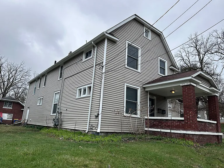 729 College Ave NE #2 — Photo 5