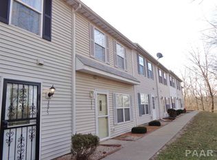 3873 W Palmyra Ct #15, Peoria, IL 61604
