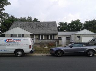 61 Broadway, West Babylon, NY 11704